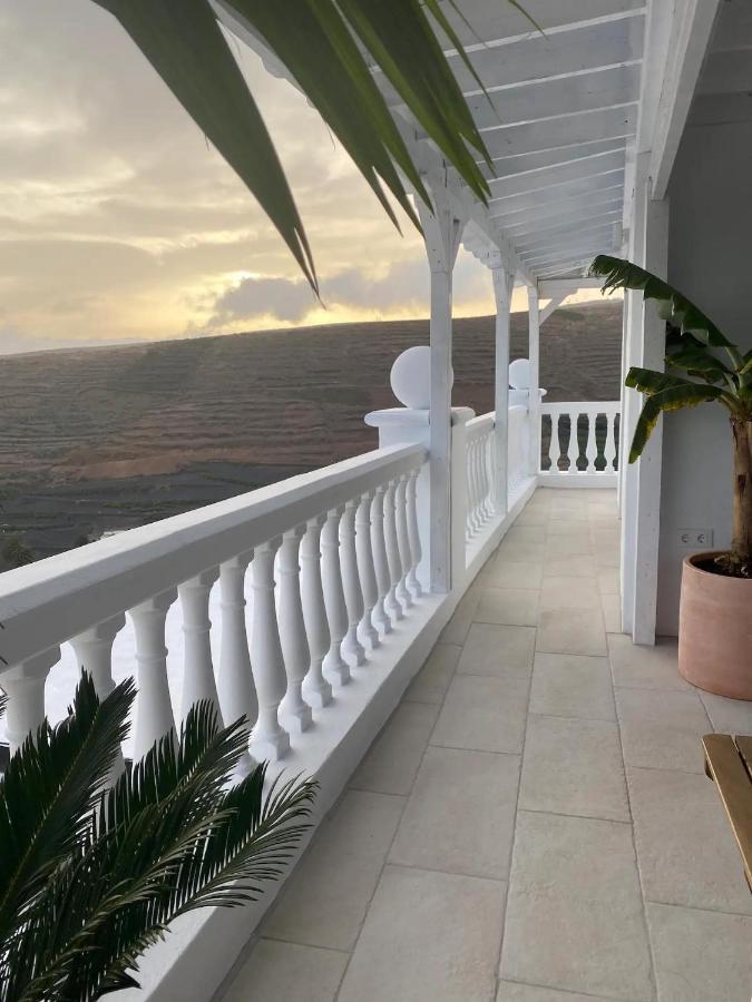 Las Nieves Suites Teguise  Ngoại thất bức ảnh